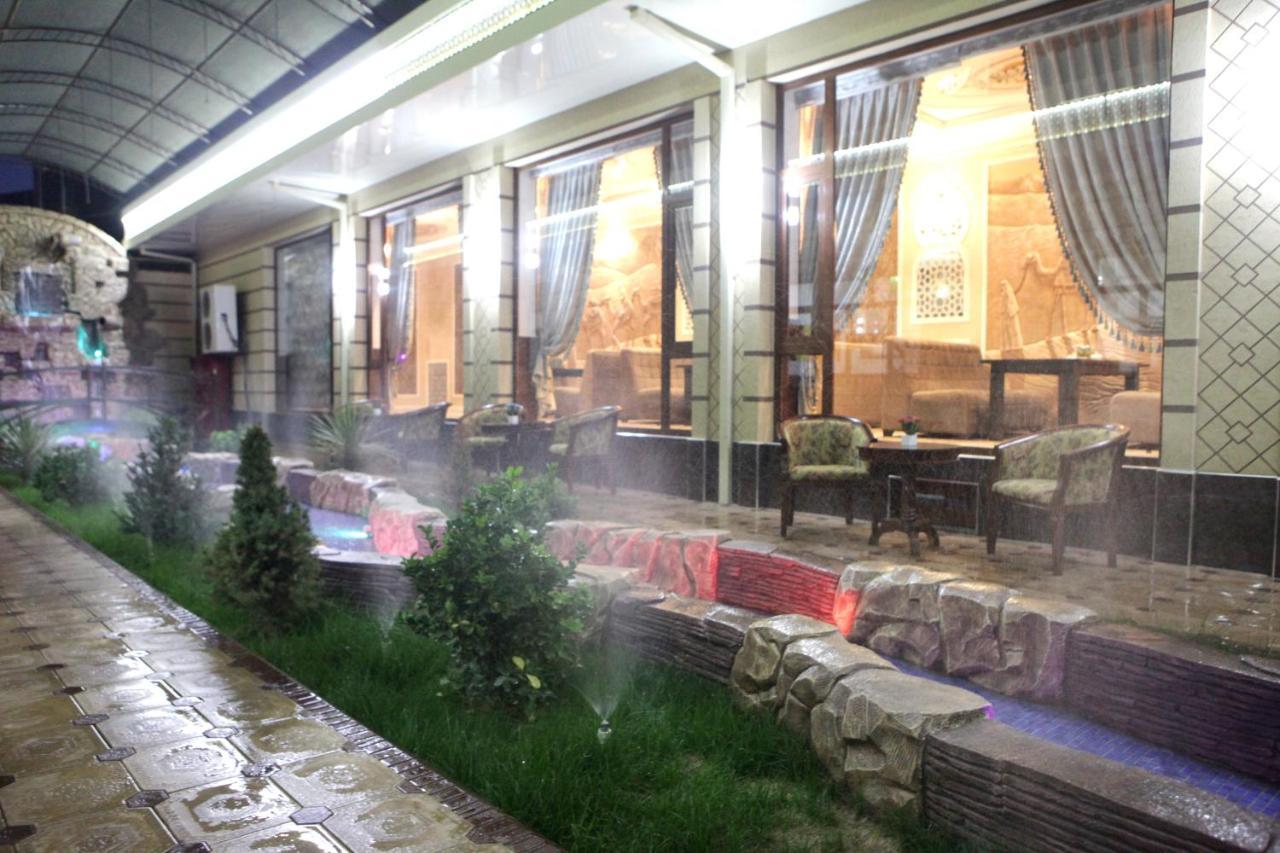 Hotel Naxshab Karshi Esterno foto