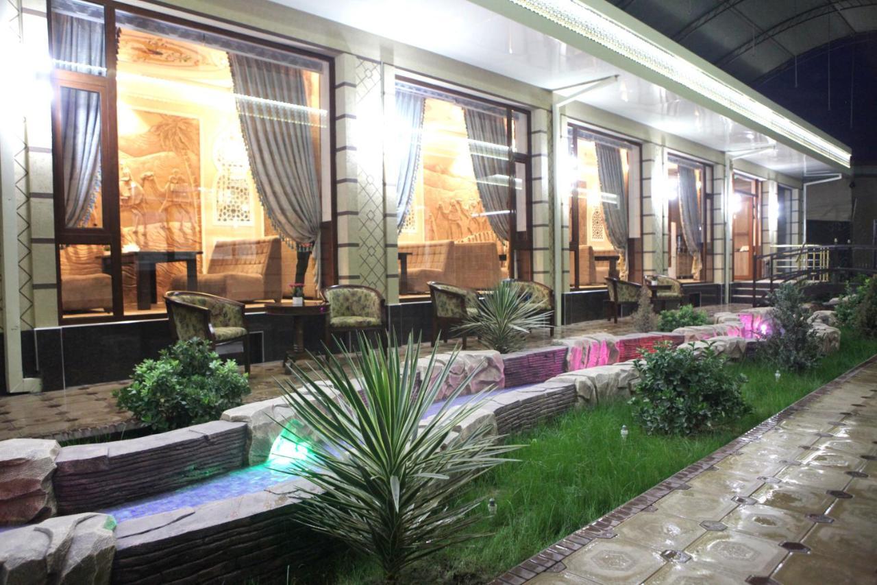 Hotel Naxshab Karshi Esterno foto