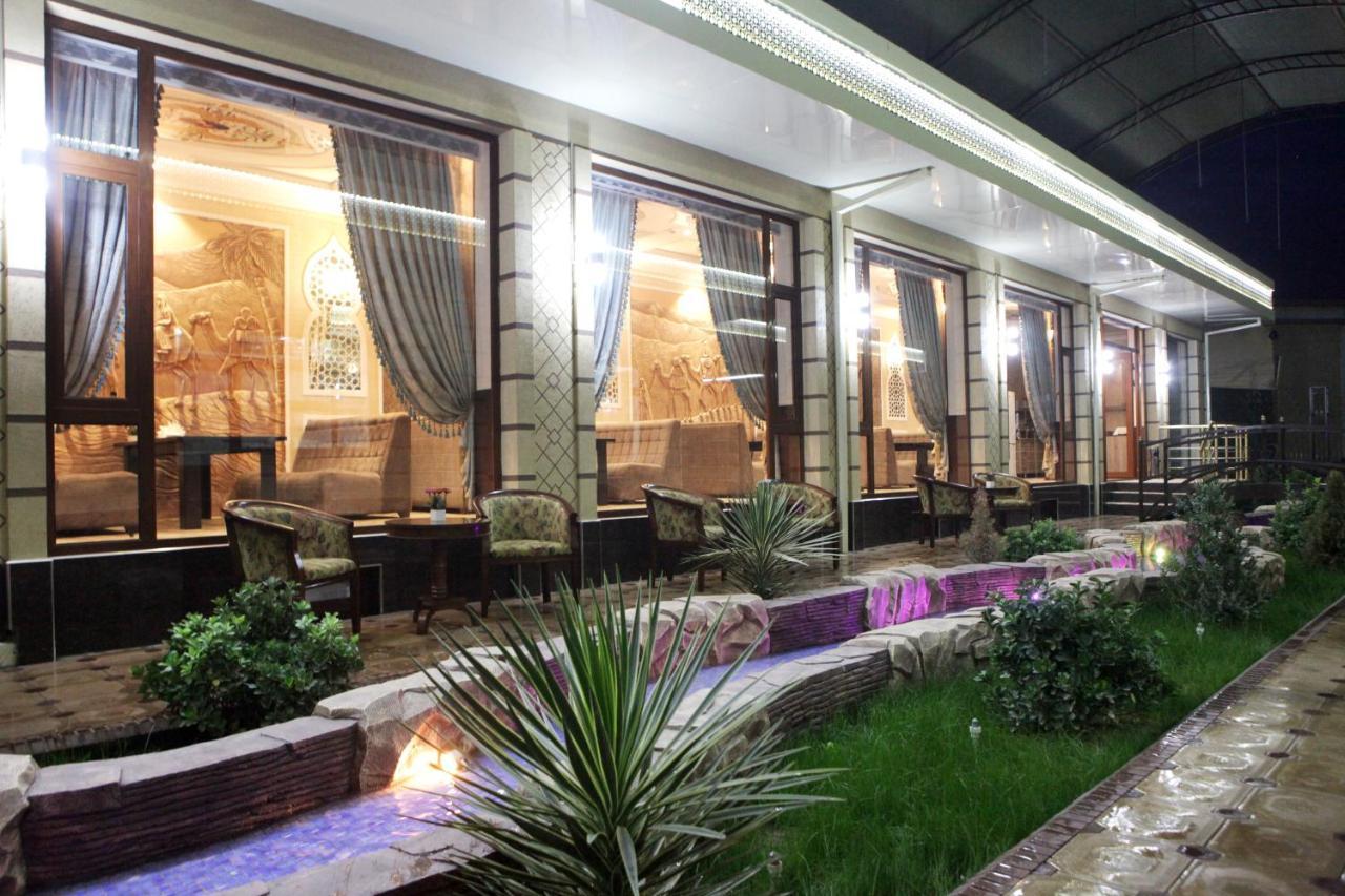 Hotel Naxshab Karshi Esterno foto