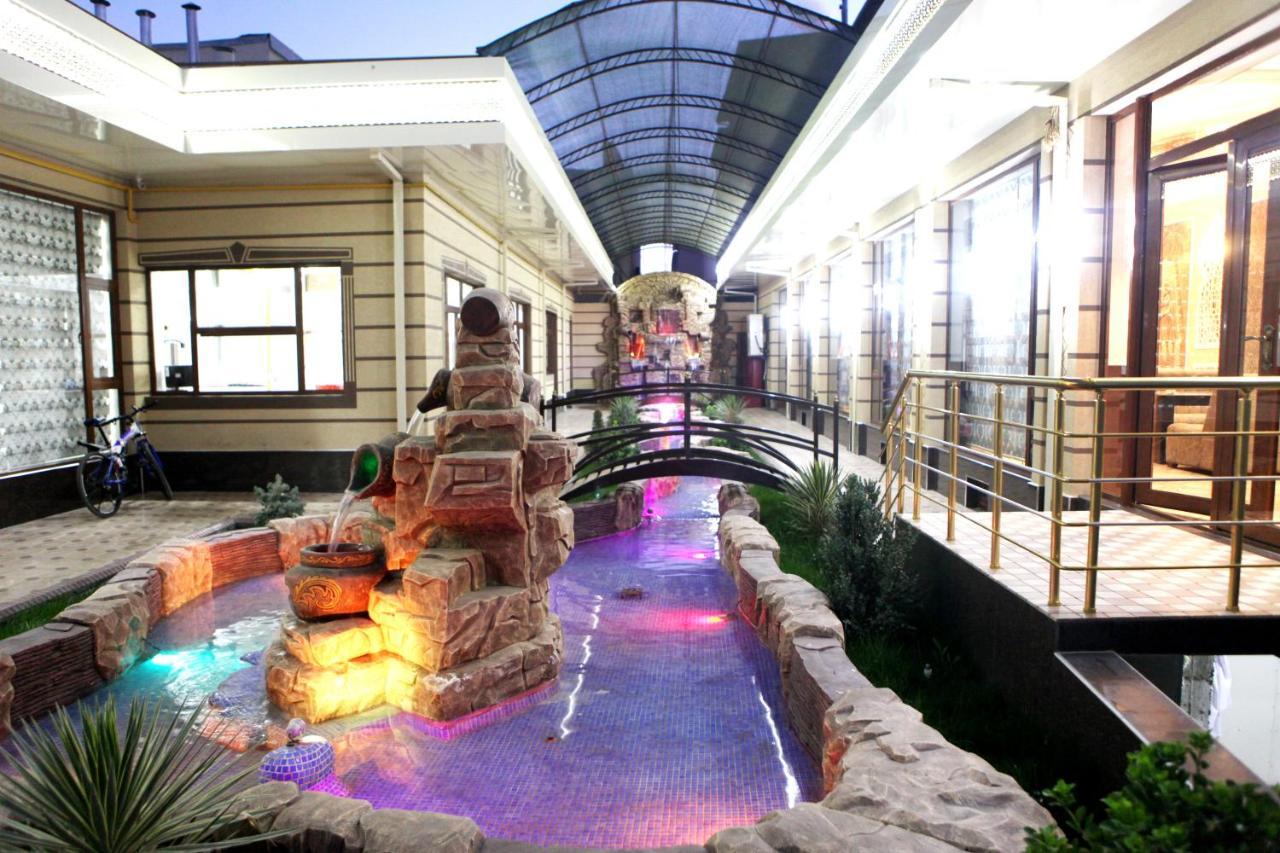 Hotel Naxshab Karshi Esterno foto