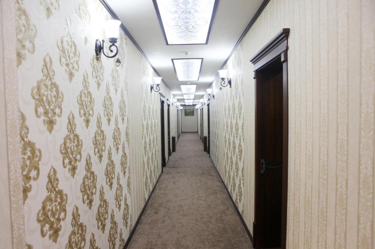 Hotel Naxshab Karshi Esterno foto