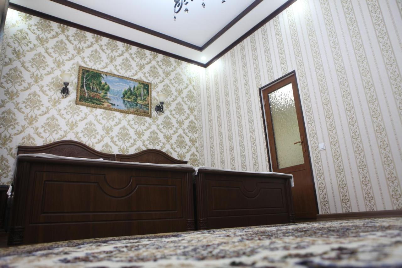 Hotel Naxshab Karshi Esterno foto