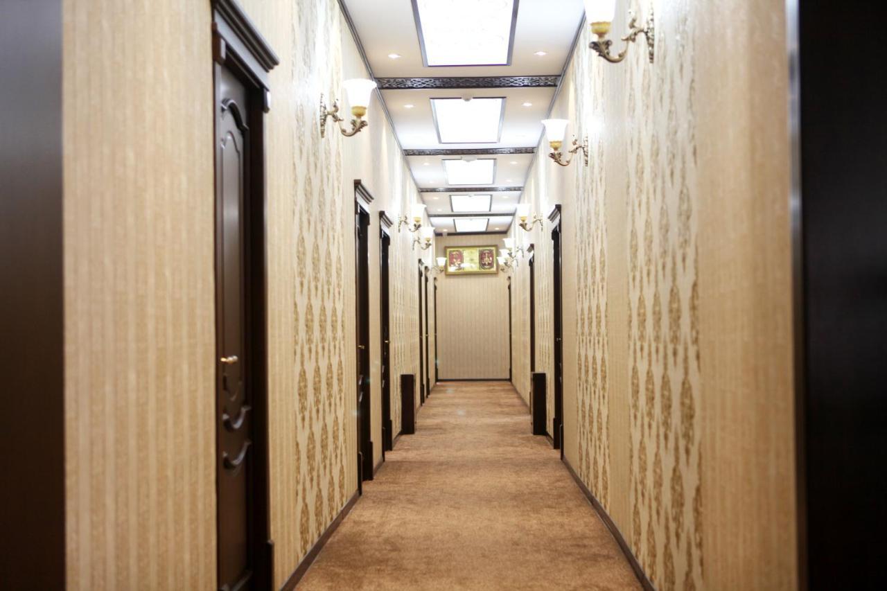 Hotel Naxshab Karshi Esterno foto