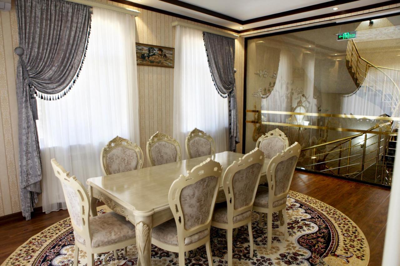 Hotel Naxshab Karshi Esterno foto